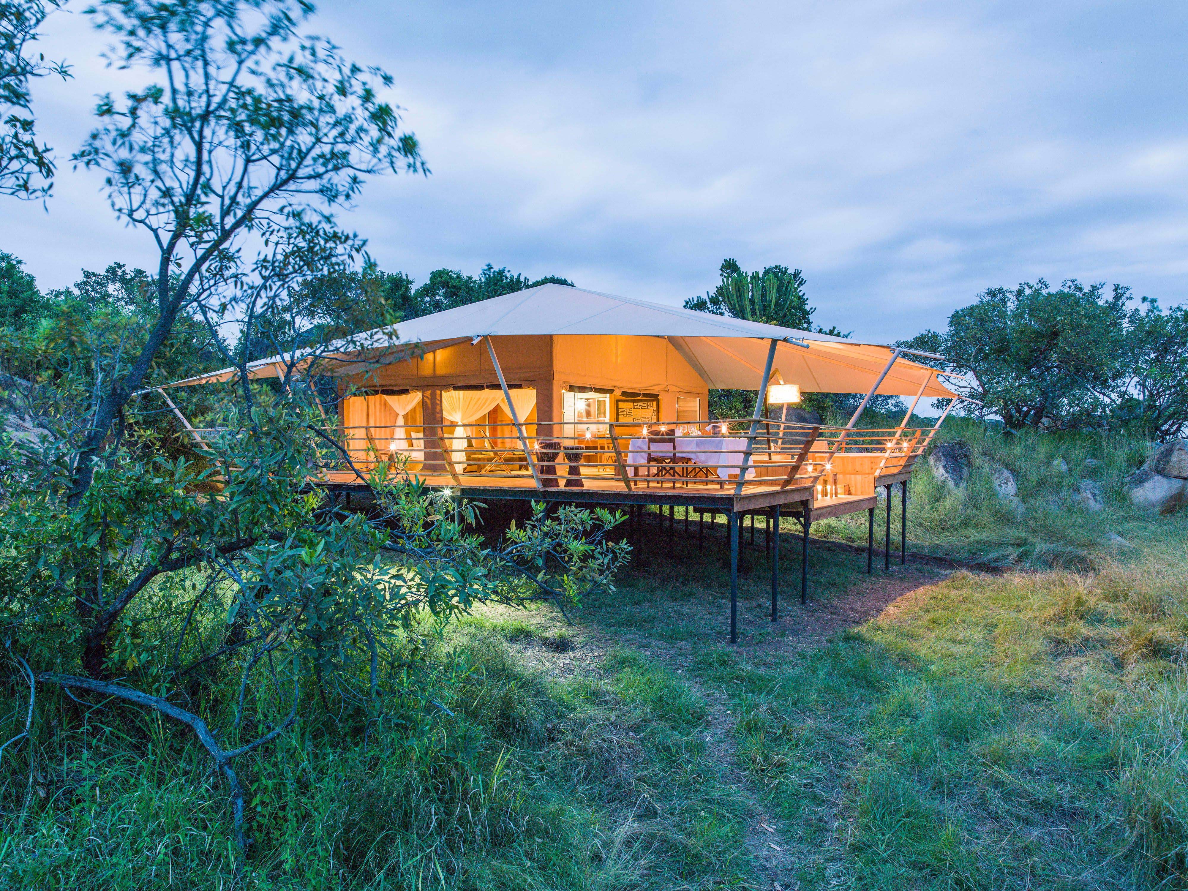 Stay at Serengeti Bushtops during your Tanzania Luxury Safari